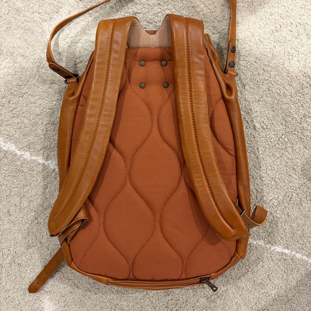 Will Leather Goods Backpack - Picture 2 of 3